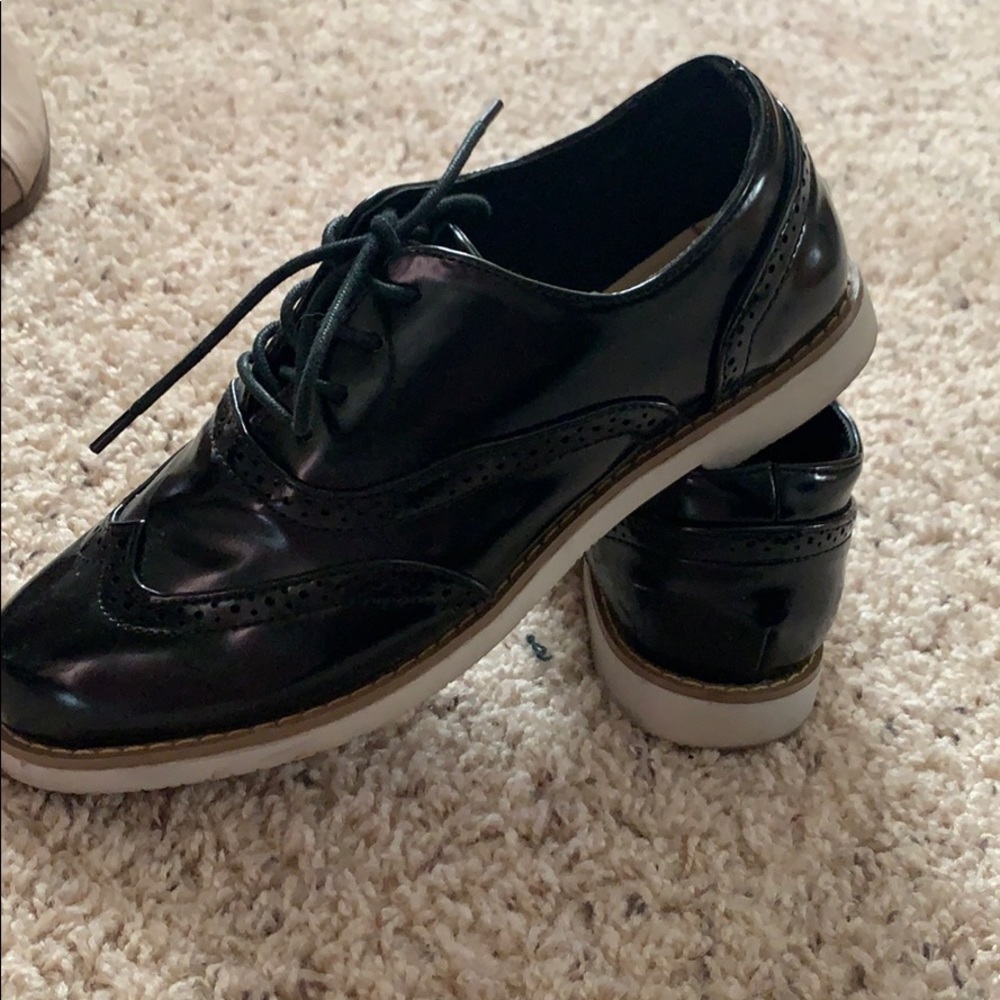 Black old fashion shoes